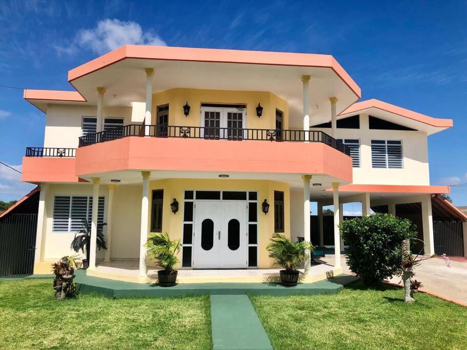 Caribbean Sunshine Villa Aguadilla Exterior photo